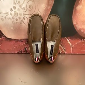 Tommy for kids size 5.5